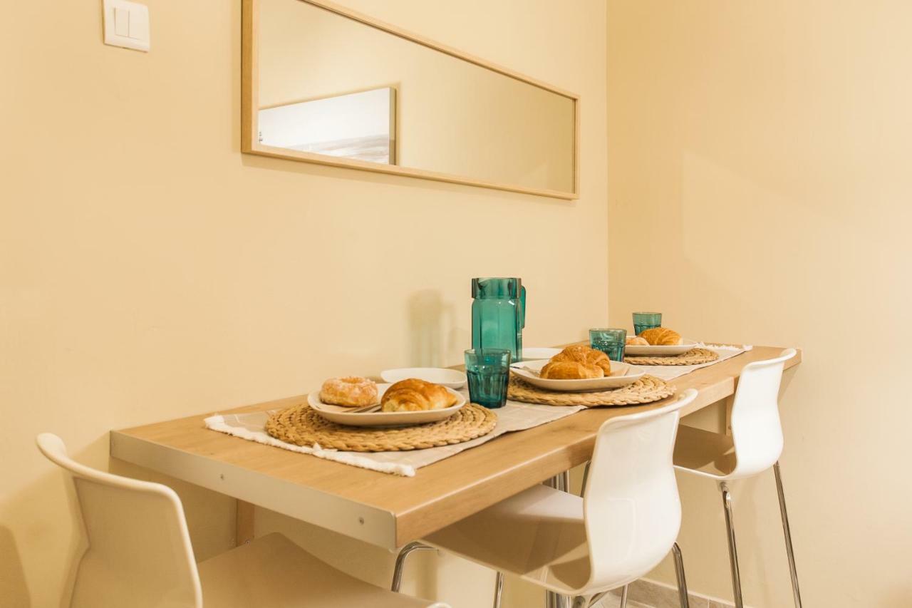 Central, Quiet, Cozy, Very Clean Private Apartment Close To Acropolis Афины Экстерьер фото