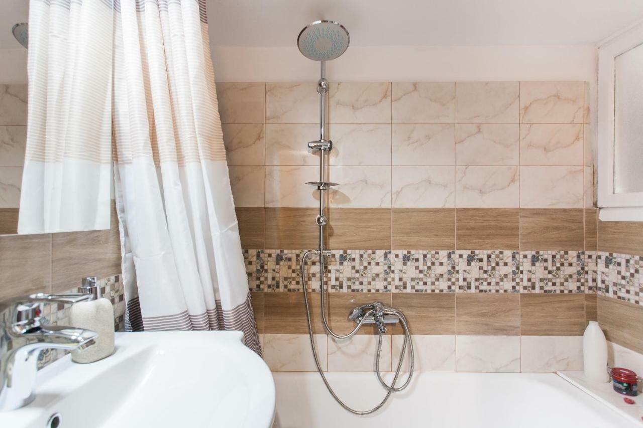 Central, Quiet, Cozy, Very Clean Private Apartment Close To Acropolis Афины Экстерьер фото